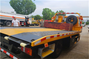 清水附近拖车电话号码服务